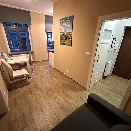 Apartament Kleopatra Гнезно Екстер'єр фото