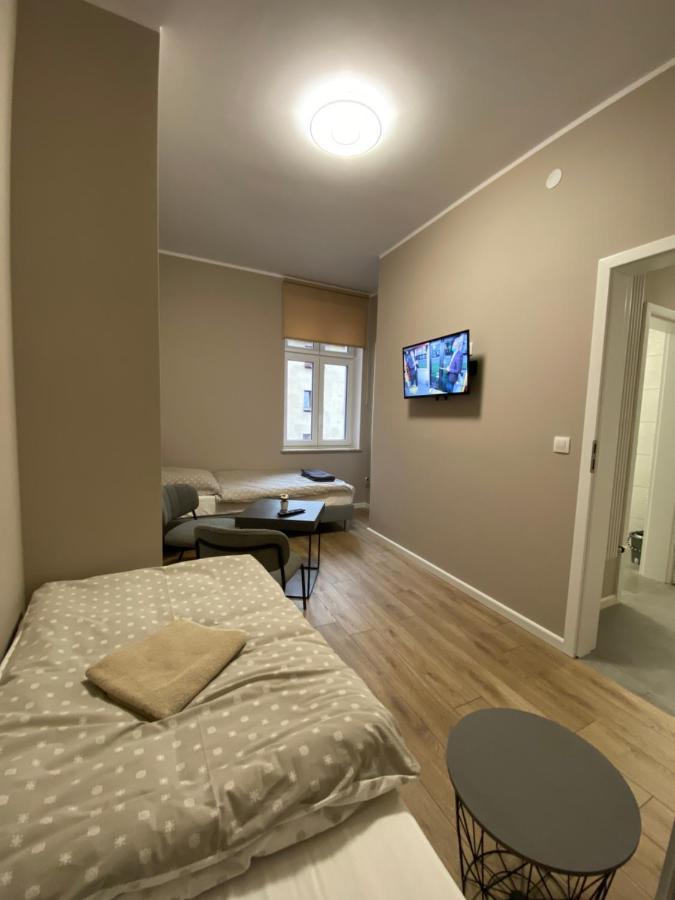 Apartament Kleopatra Гнезно Екстер'єр фото