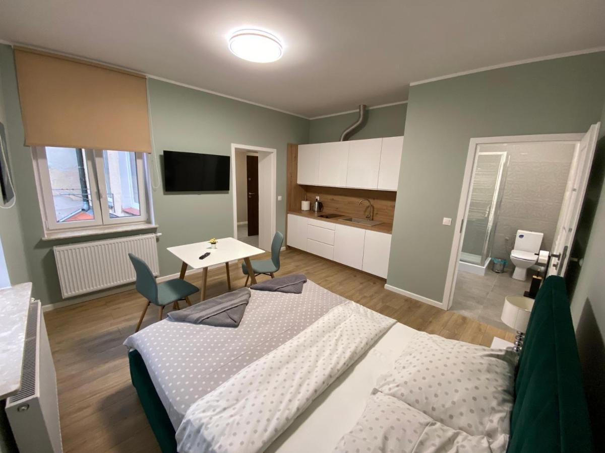 Apartament Kleopatra Гнезно Екстер'єр фото