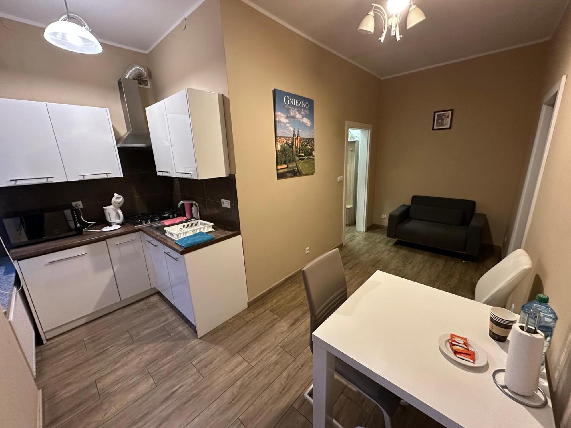 Apartament Kleopatra Гнезно Екстер'єр фото